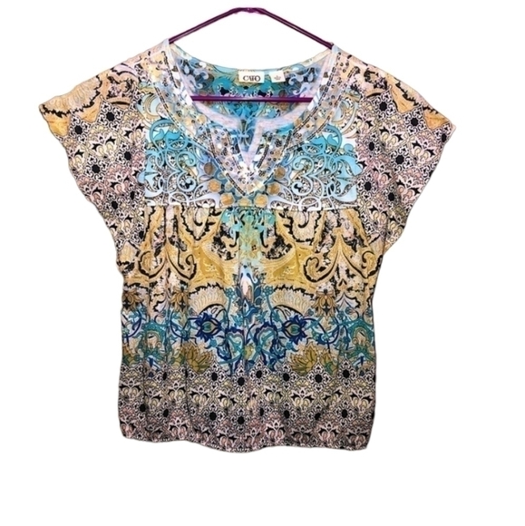 Cato size small short sleeve top polyester, sequin accents, abstract design - Picture 1 of 9